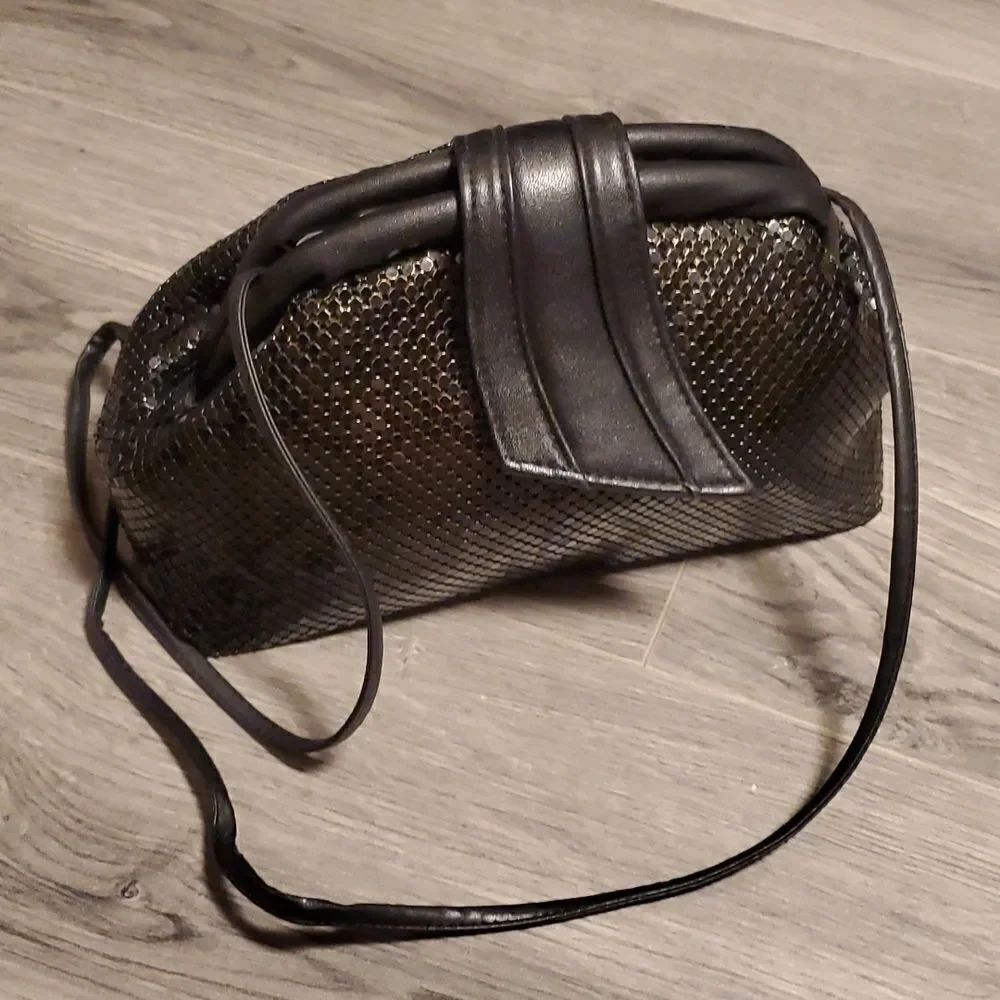 EUC Vintage Black Mesh Metal Large Clutch Crossbody Bag